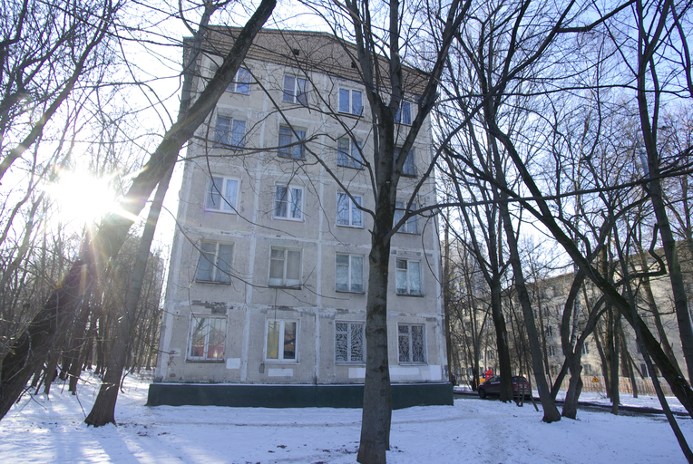 <<МНОГОКВАРТИРНЫЙ ДОМ>>)
